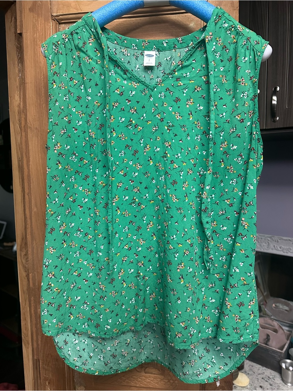 Old Navy green floral print sleeveless blouse tank top small